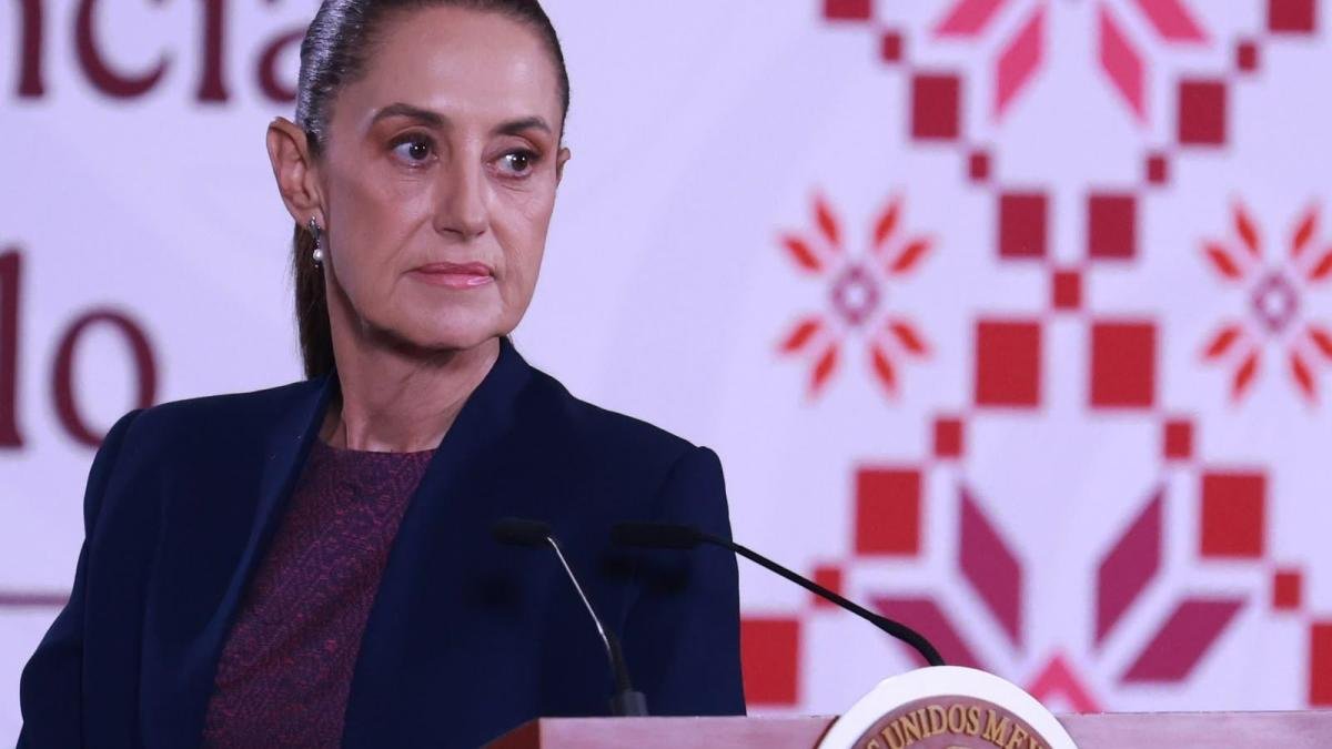 Iniciativa prohíbe doble nacionalidad para candidatos a Presidencia y gubernaturas; Sheinbaum llevará reforma al Congreso